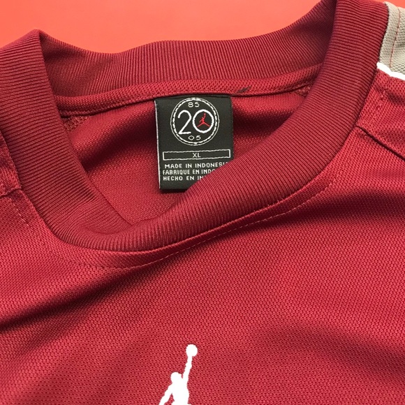 Jordan shoot around shirt - Picture 2 of 3